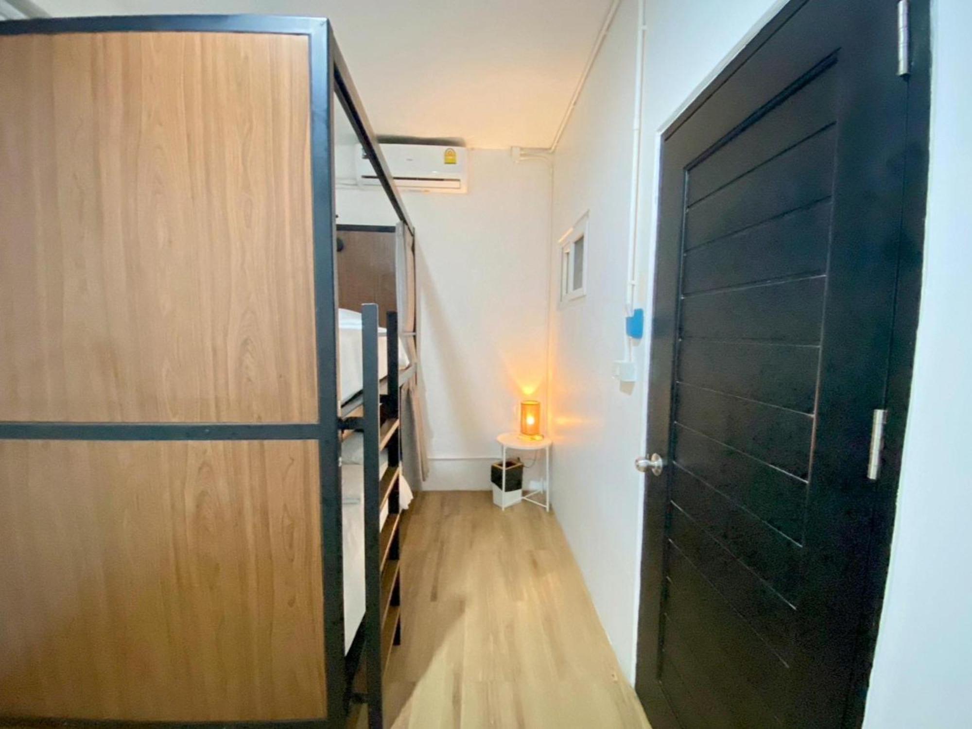 Kudi Hostel Банкок Екстериор снимка