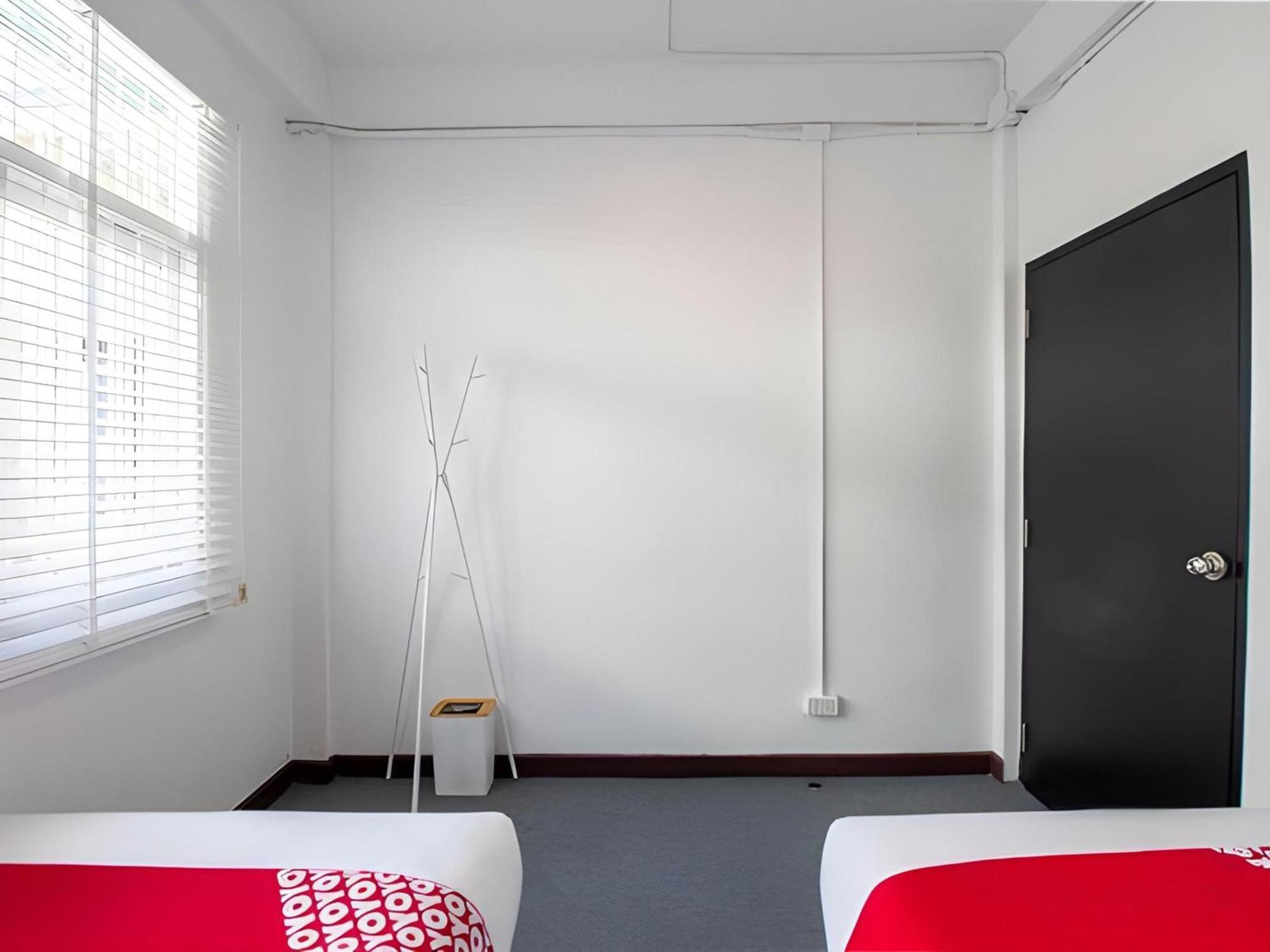 Kudi Hostel Банкок Екстериор снимка
