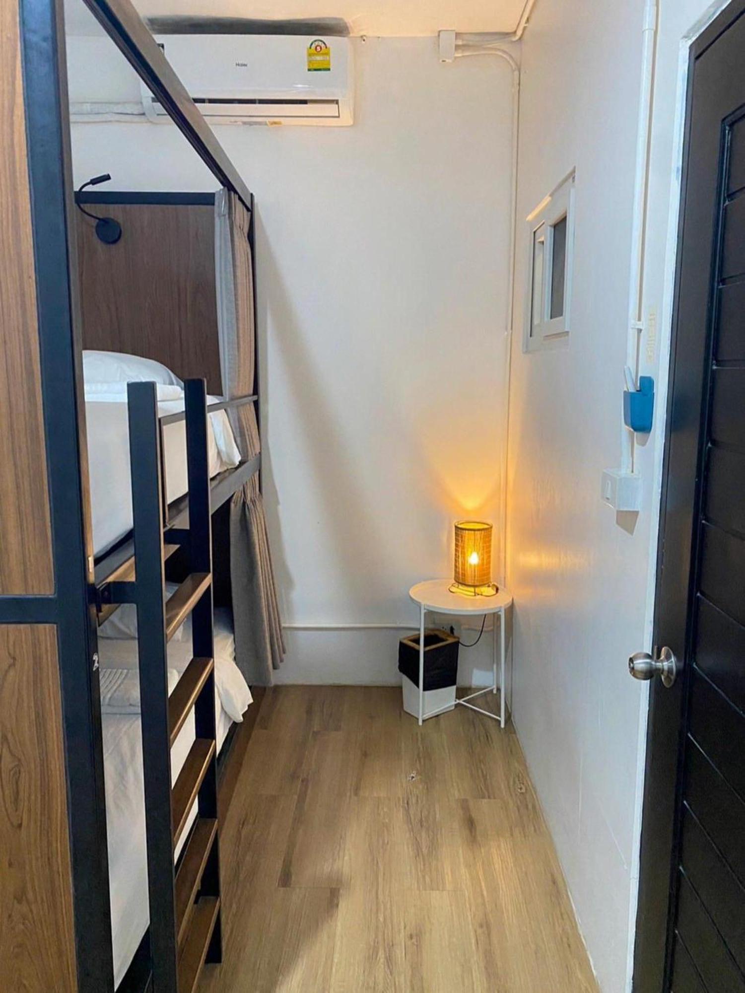 Kudi Hostel Банкок Екстериор снимка