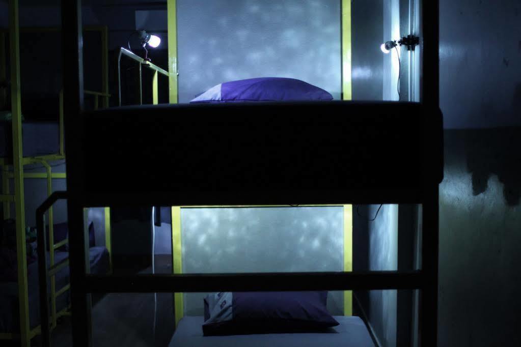 Kudi Hostel Банкок Екстериор снимка