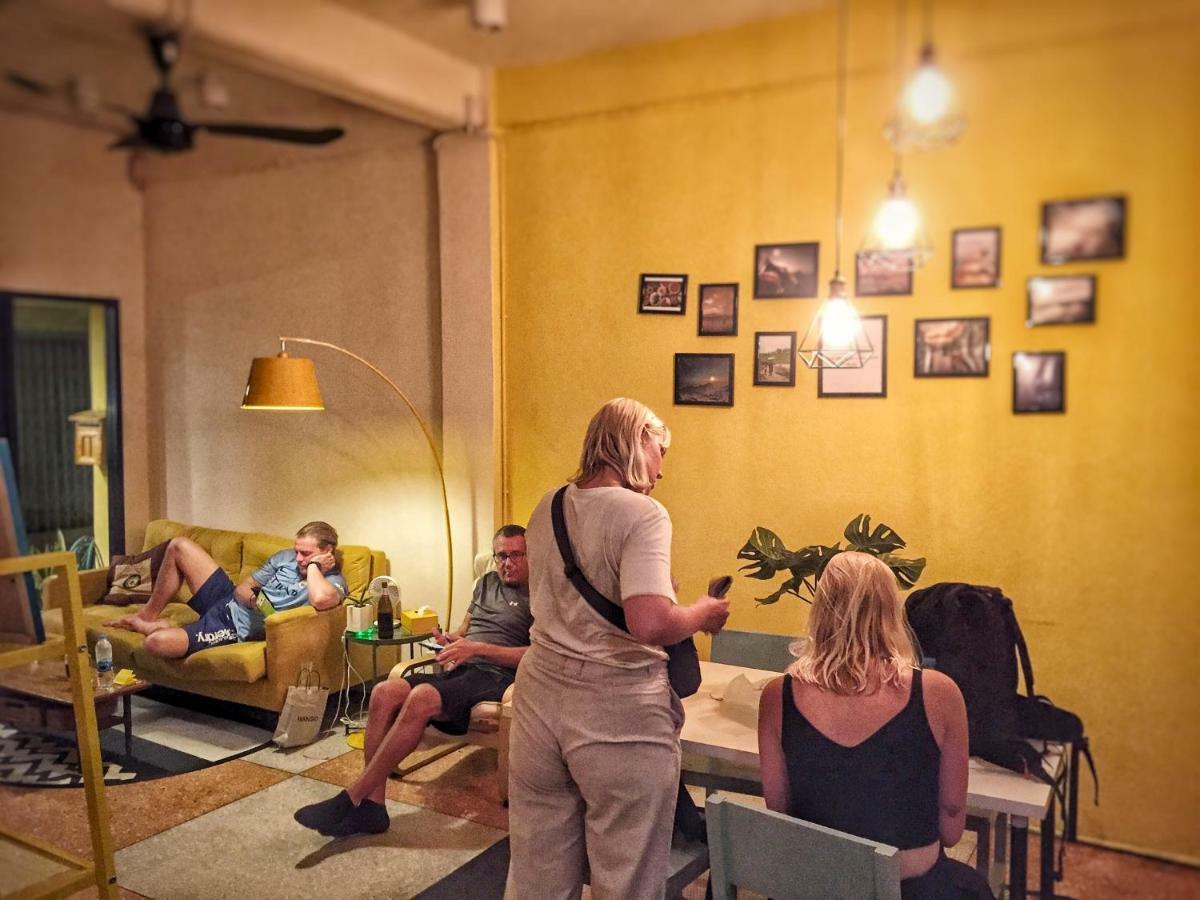 Kudi Hostel Банкок Екстериор снимка